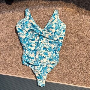 Emerald Bay SZ 22 Floral Blue and White Swimsuit